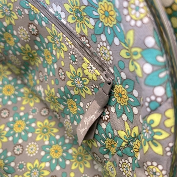 NWNT- 🍋 Vera Bradley Lemon Parfait Eloise Kiss Clasp Purse and case. - Picture 9 of 12